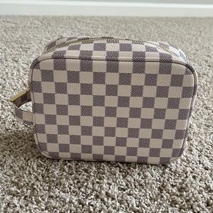 Daisy Rose Checkered Cosmetic Bag
